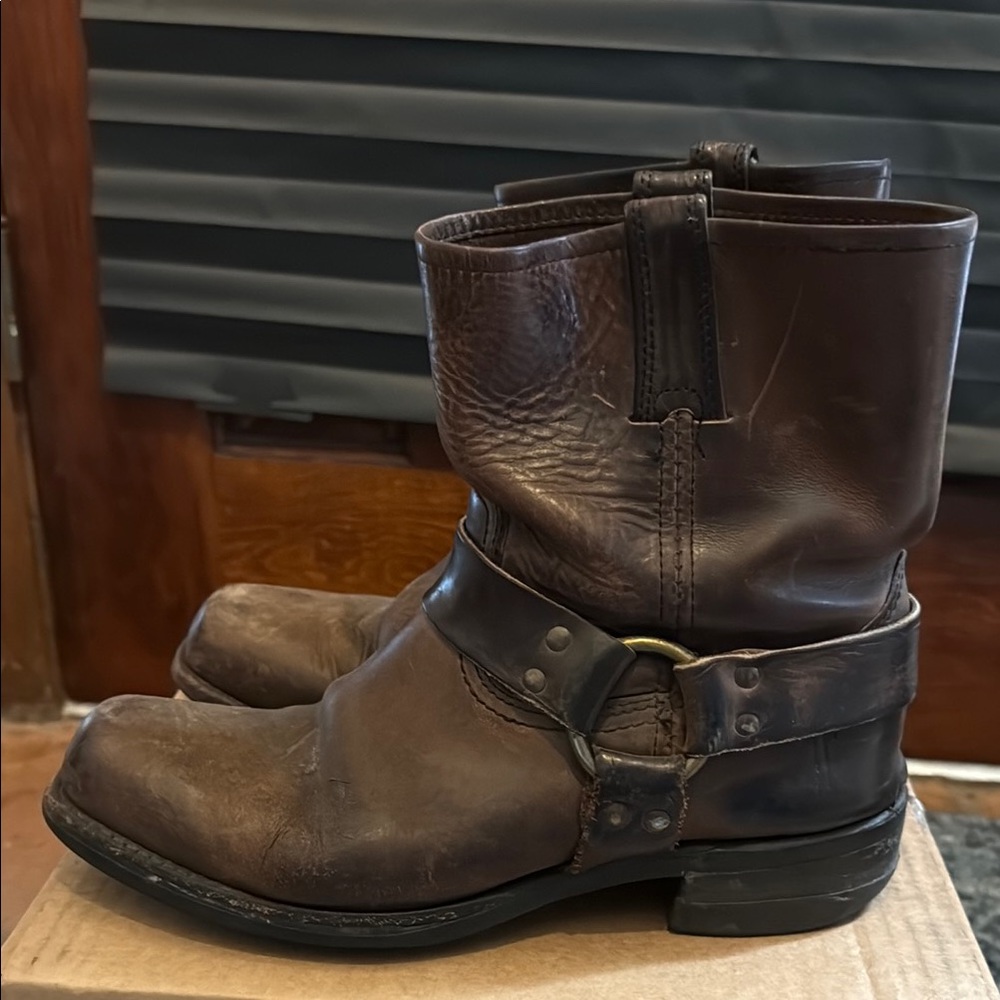 Men's Frye Leather Boots size 10